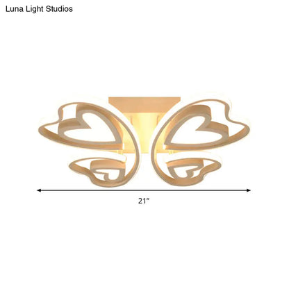 ديكوربايتس™ - مصباح سقف LED لغرفة نوم الفتيات: مصباح فراشة أكريليك على شكل قلب محبب
