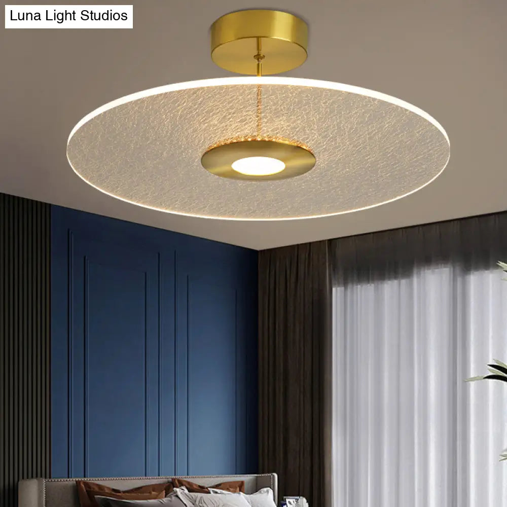 DecorBites™ DecorBites™ Gold LED Bedroom Ceiling Light: Simple Disk-Shaped Flush Mount