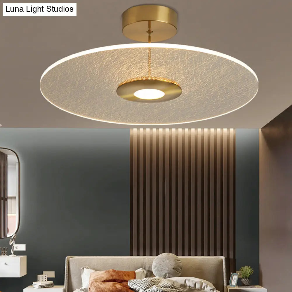 DecorBites™ DecorBites™ Gold LED Bedroom Ceiling Light: Simple Disk-Shaped Flush Mount