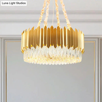 Lámpara de araña redonda dorada con colgantes de bloques de cristal - 19,5"/23,5" de ancho, diseño posmoderno - 6/10 cabezas