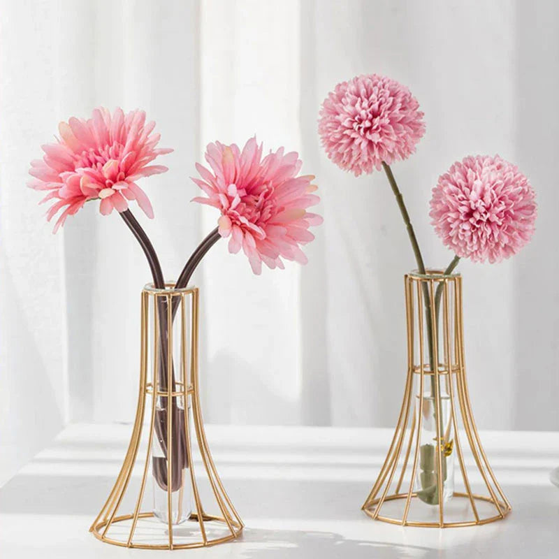 ’Gold Vase with Metal Flowers - Modern Desk Decoration’ - Vase