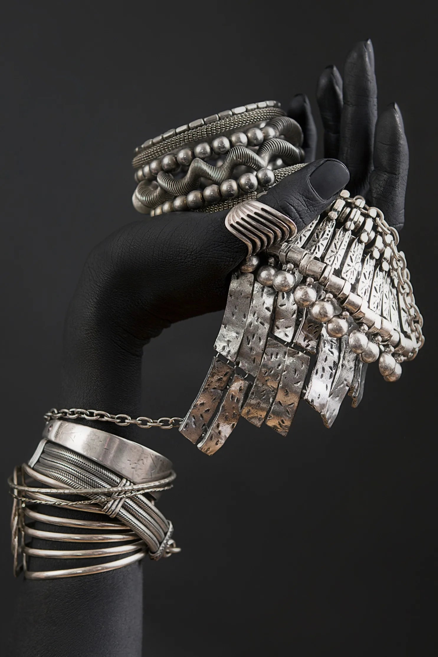 Golden Jewelry African Woman Canvas Art - Light Grey / 40x60cm No Frame