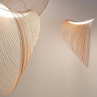 Curved warm-toned wooden golden woven nest led pendant chandelier with wireframe design for dining room lighting
