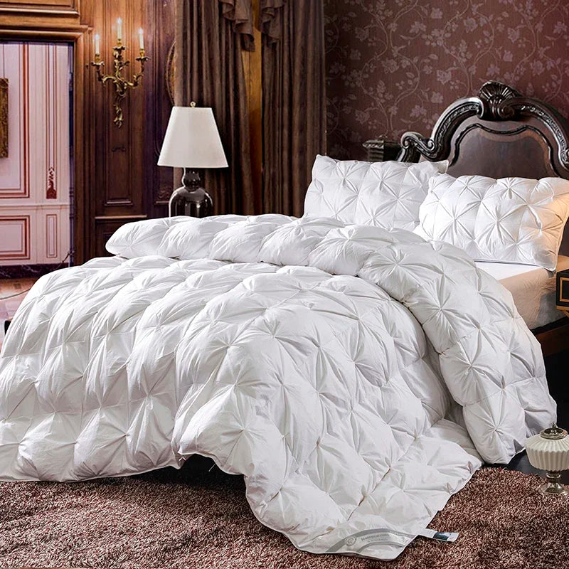 White quilted goose down soft duvet with plush diamond-stitched design for super warm luxury bedding use