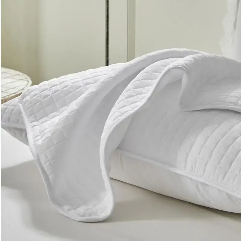 White quilted cotton throw blanket with diamond-stitched pattern for decorbites cotton pillowcase shield bedroom use