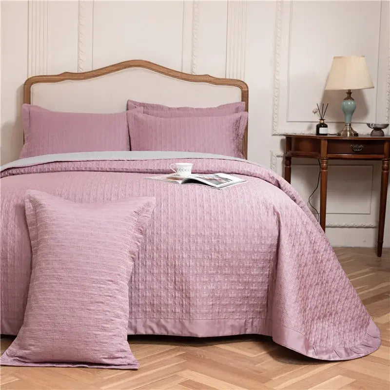 Soft lavender egyptian cotton quilt set with a ribbed textured fabric reversible bedspread and matching pillows