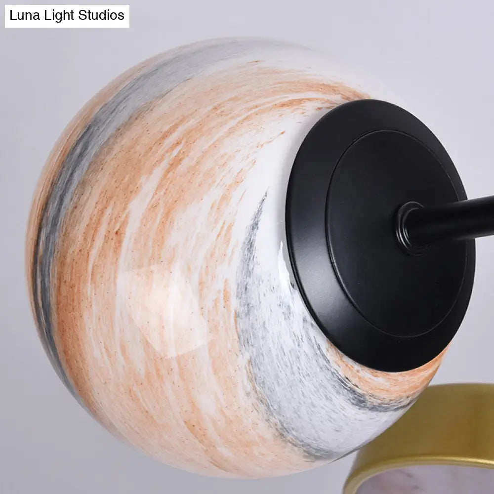 ثريا دائرية من الزجاج المنفوخ يدويًا من DecorBites™ - وحدة إضاءة معلقة معاصرة باللون الذهبي (6/8 مصابيح)