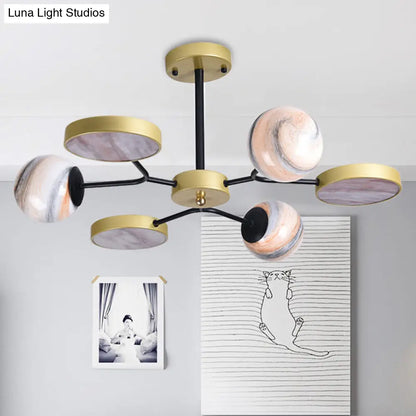 ثريا دائرية من الزجاج المنفوخ يدويًا من DecorBites™ - وحدة إضاءة معلقة معاصرة باللون الذهبي (6/8 مصابيح)