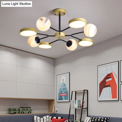 ثريا دائرية من الزجاج المنفوخ يدويًا من DecorBites™ - وحدة إضاءة معلقة معاصرة باللون الذهبي (6/8 مصابيح)