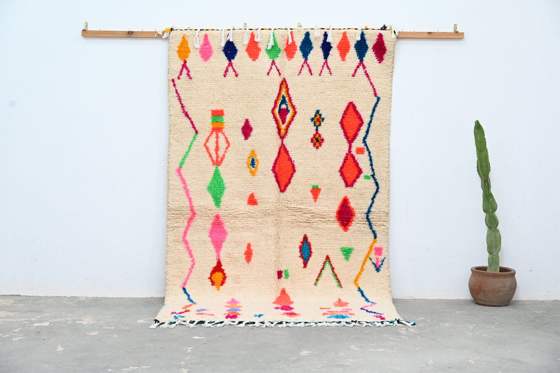 Handcrafted Moroccan Azilal Rug - 246 x 146 cm - Moroccan Rugs