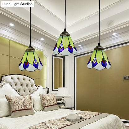 Handcrafted Tiffany-Style Green Glass Pendant Lamp for Bedroom - 3 Head Cone Cluster Suspension