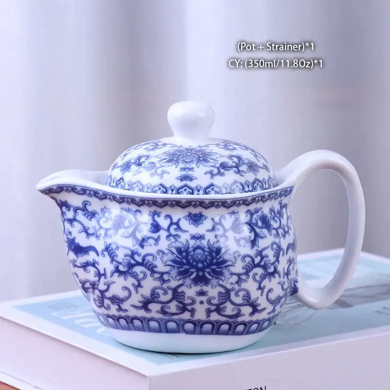 Handmade decorbites ceramic kung classic blue and white porcelain kung fu teapot with floral patterns and strainer
