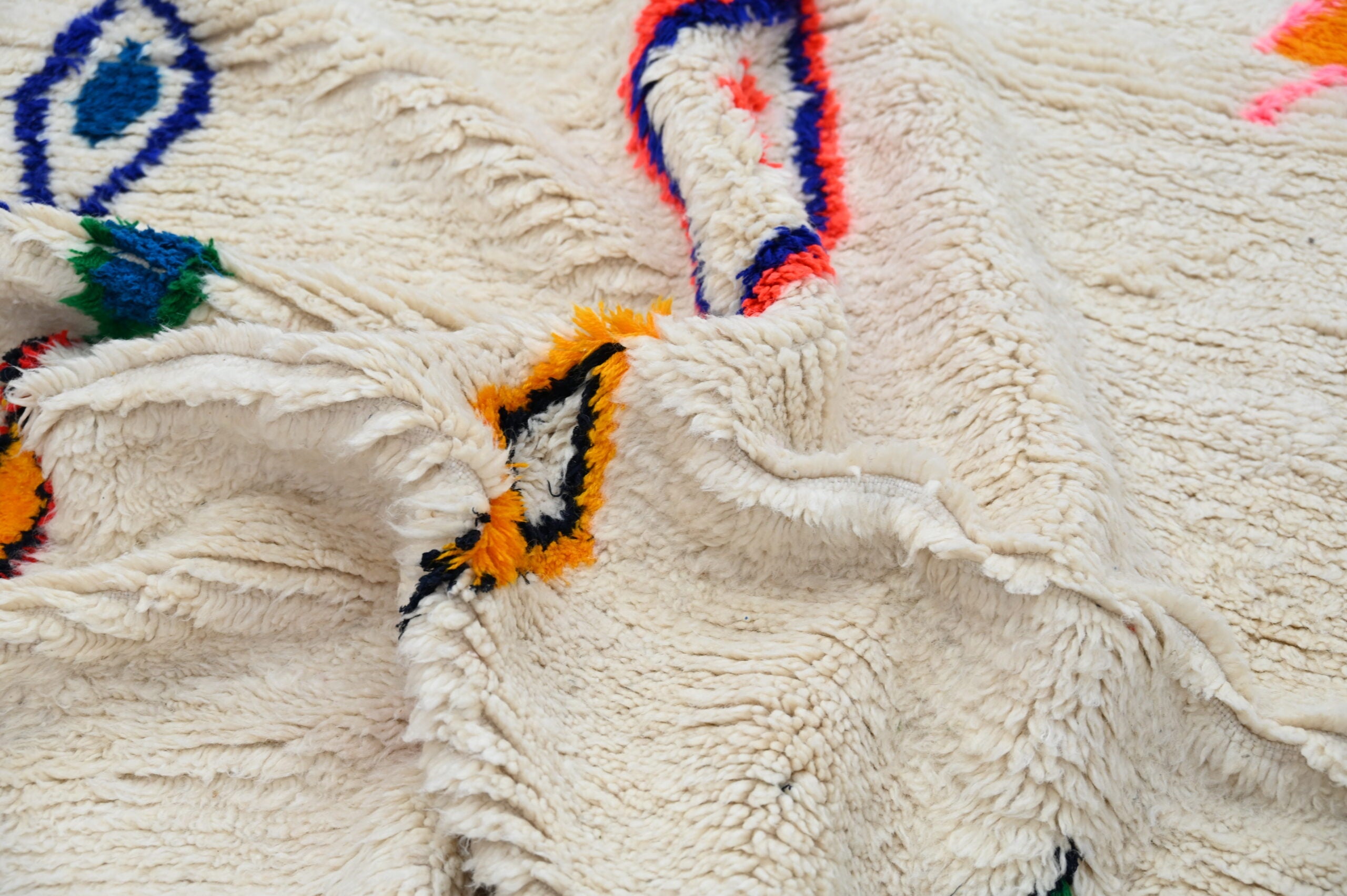 Handmade Moroccan Azilal Carpet 240x160 cm