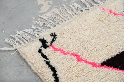 Handmade Moroccan Azilal Rug - 228x152cm - Moroccan Rugs