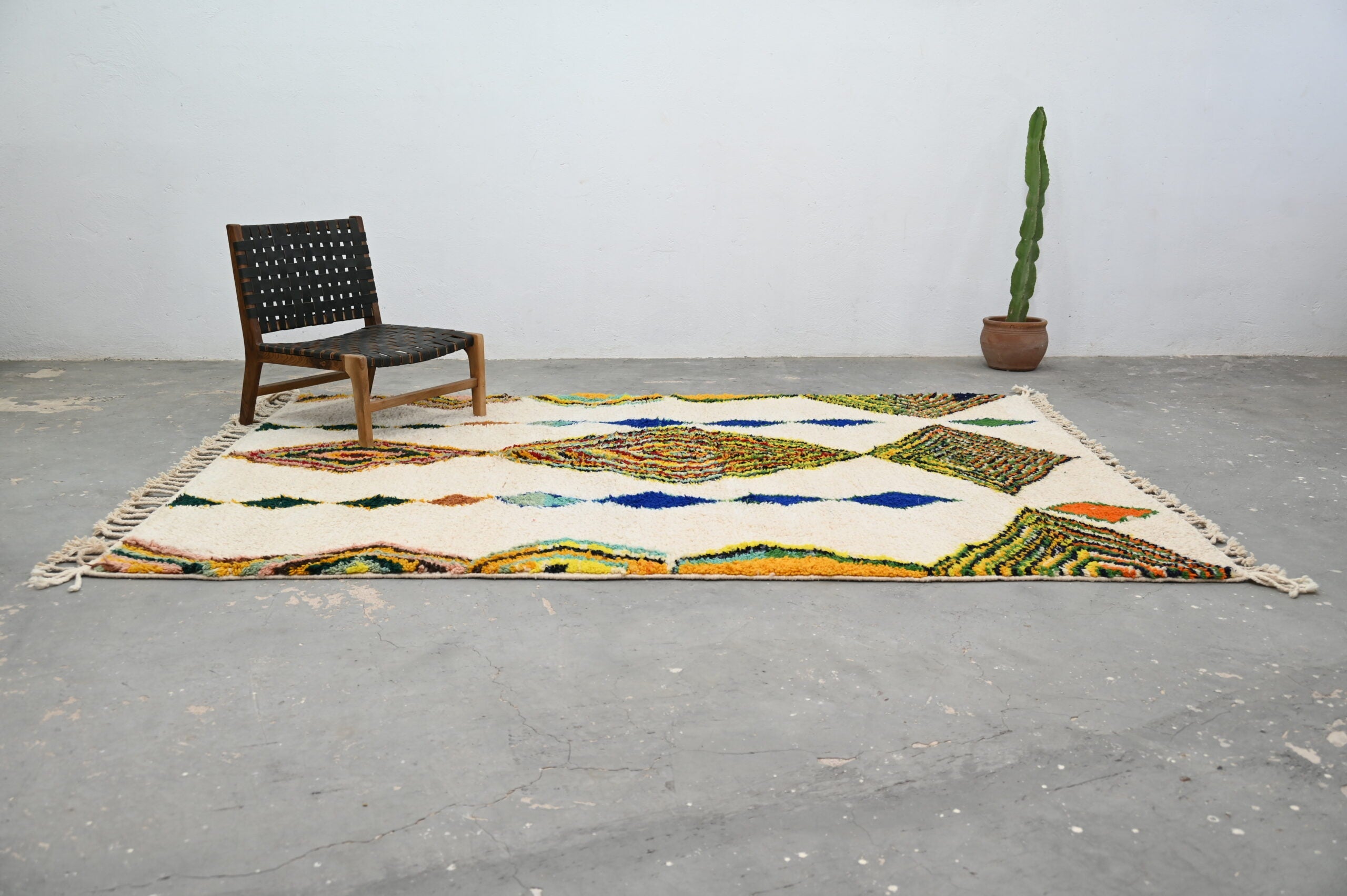 Handmade Moroccan Azilal Rug - 300 x 206 cm