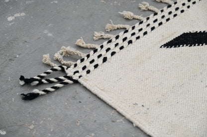 Handmade Moroccan Azilal Rug - 317x200 cm - Moroccan Rugs