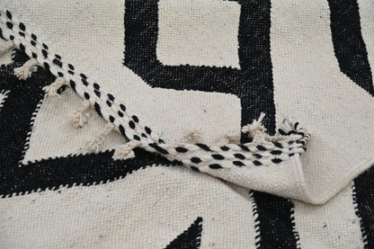 Handmade Moroccan Azilal Rug - 317x200 cm - Moroccan Rugs