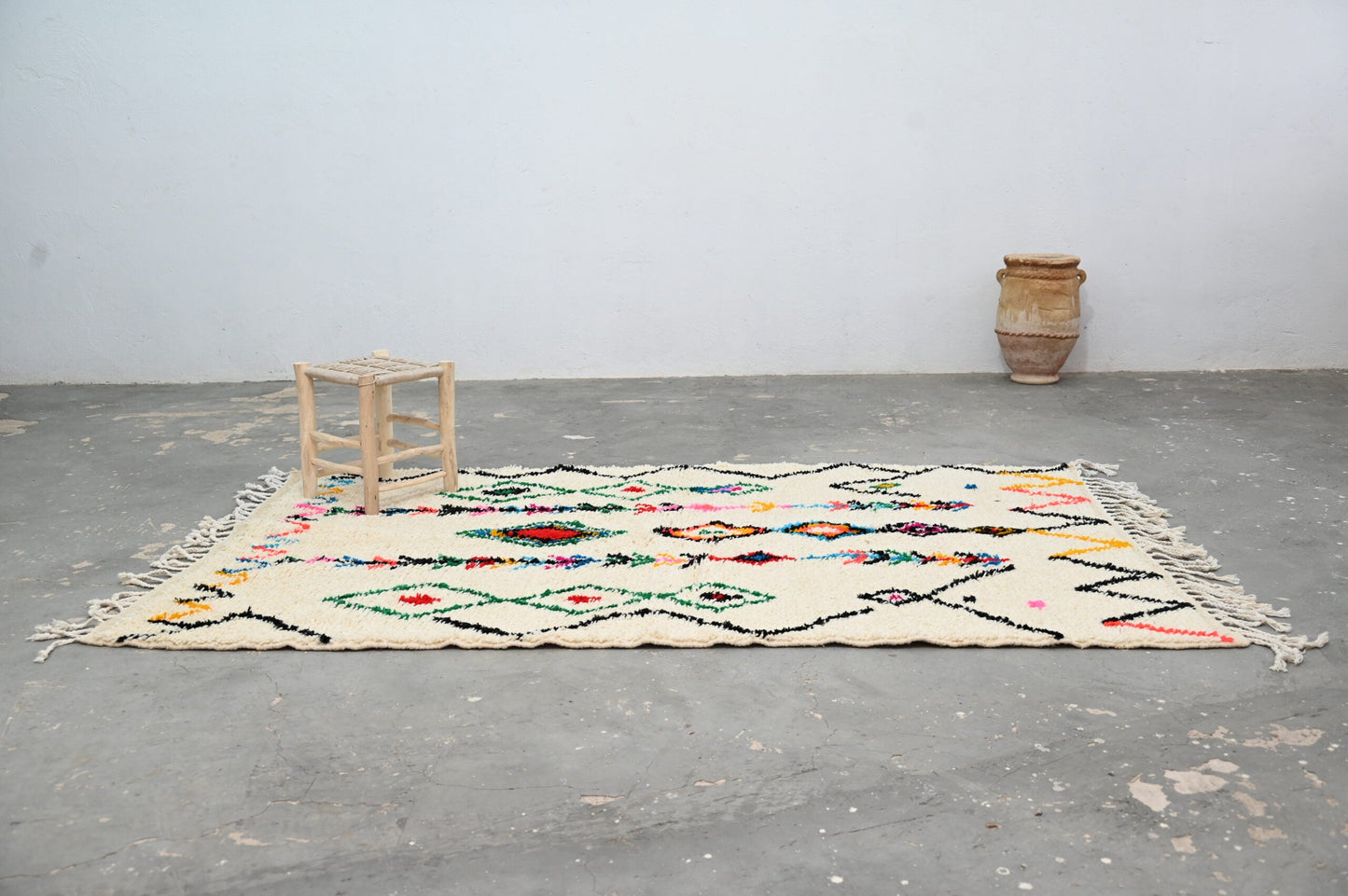 Handmade Moroccan Traditional Azilal Rug 240x150cm - Moroccan Rugs