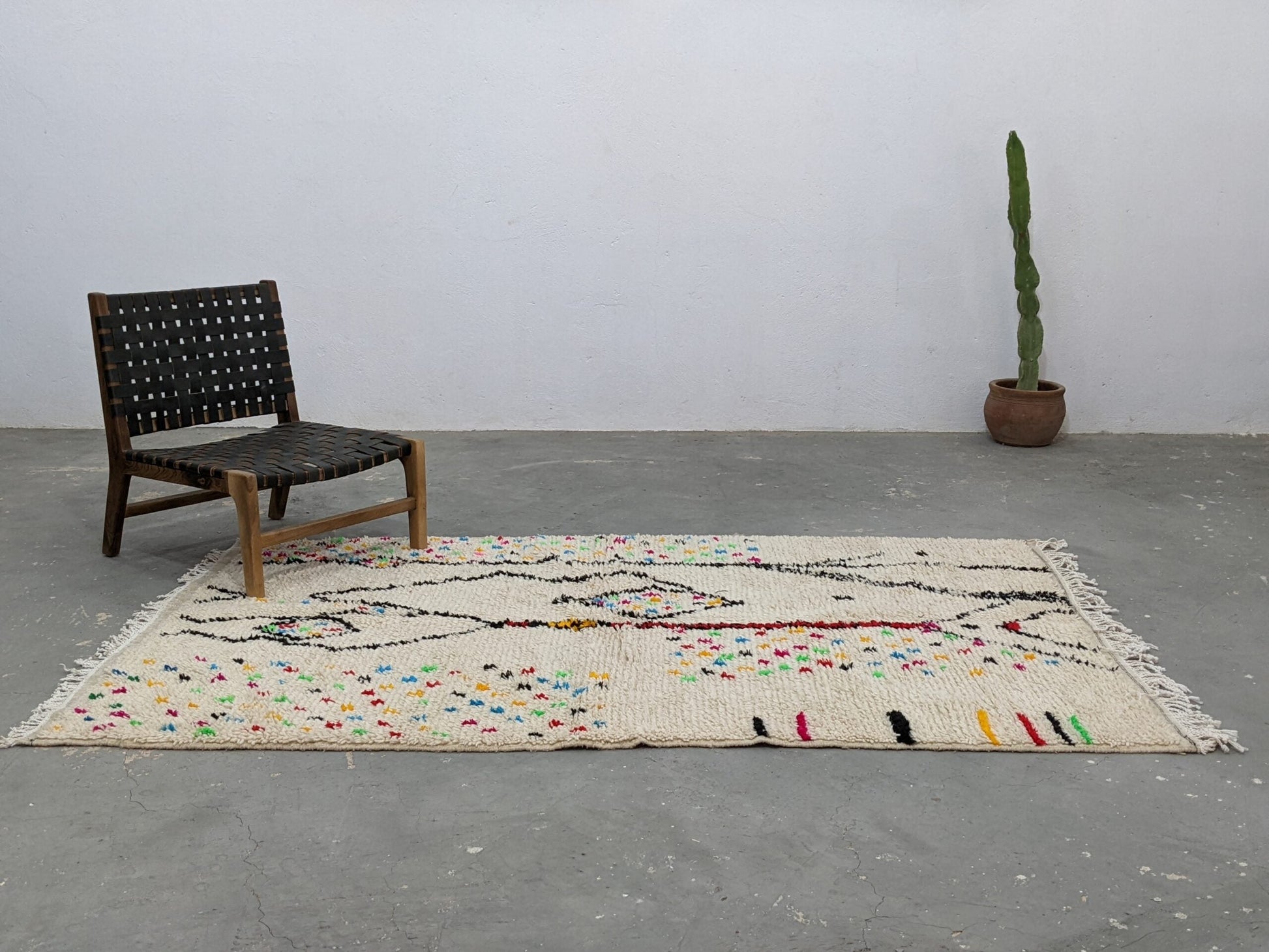 Handwoven Moroccan Azilal Rug 234x147 cm - Moroccan Rugs