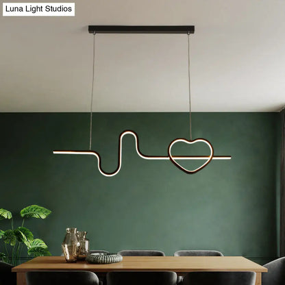 DecorBites™ Heart and Line Island Metal Pendant Light - وحدة إضاءة LED فنية للسقف لغرفة الطعام
