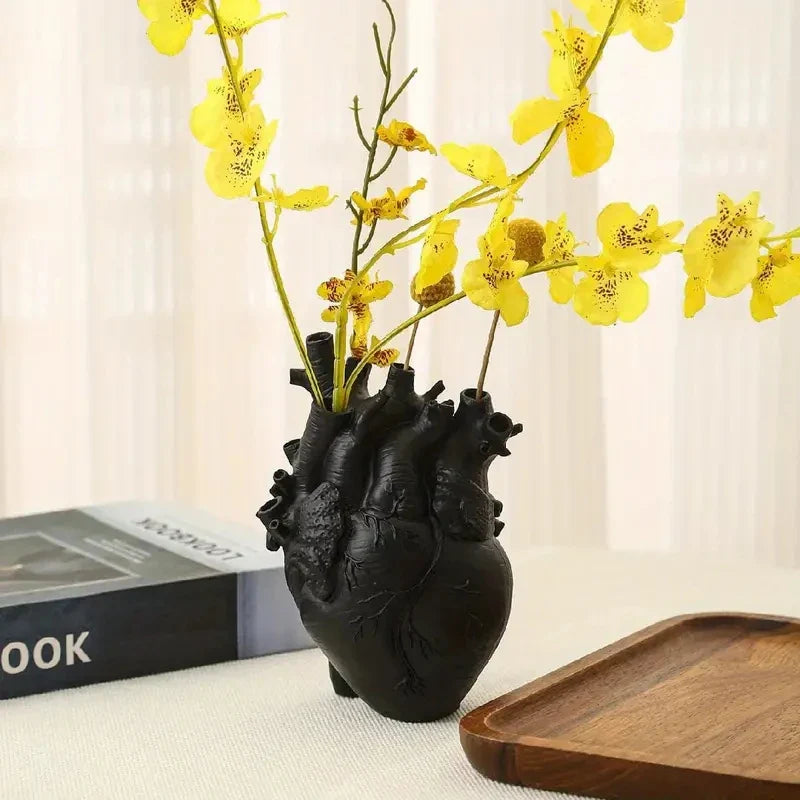 Heart Shape Resin Vase - 4 Colors - Vase