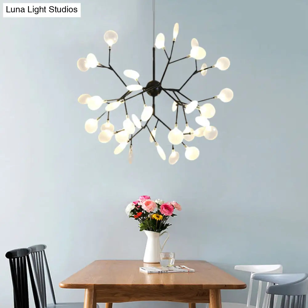 Lámpara de techo colgante de cristal opalino de Heracleum Design para la vida moderna
