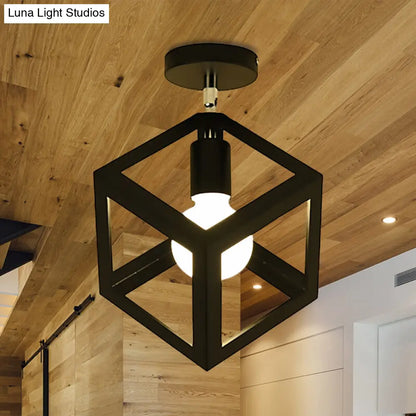 Lámpara colgante industrial negra DecorBites™ para techo de pasillo - Semiempotrada, forma esférica/ovalada, con estructura de hierro, 1 luz