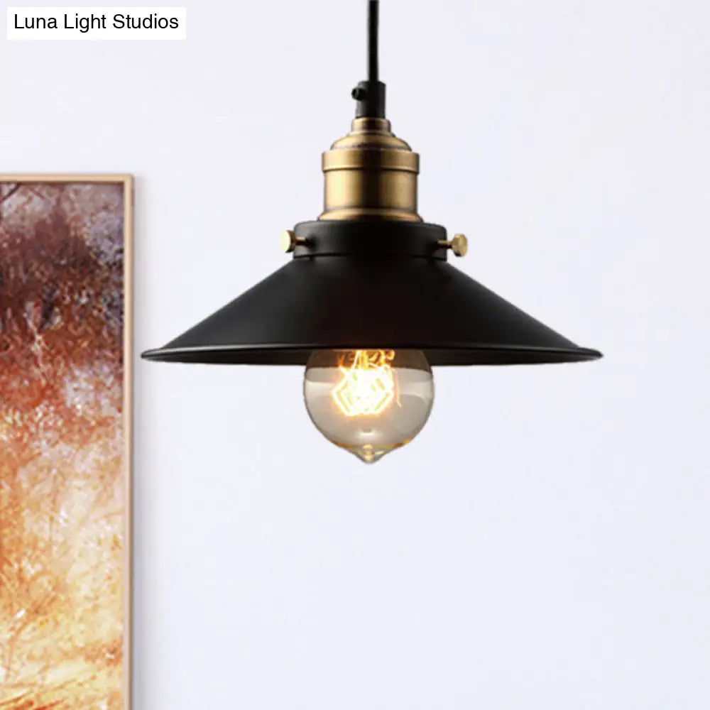 Industrial Black Cone Metal Pendant Ceiling Light - Stylish Single Bulb Hanging Lamp for Living Room