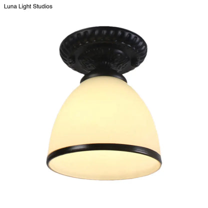 ديكوربايتس™ - مصباح سقف صناعي أسود شبه مسطح مع غطاء زجاجي حليبي - مثالي للمعرض