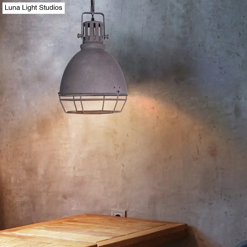 Industrial Metal Pendant Ceiling Lamp: Single-Shade Suspension Lighting for Bistro