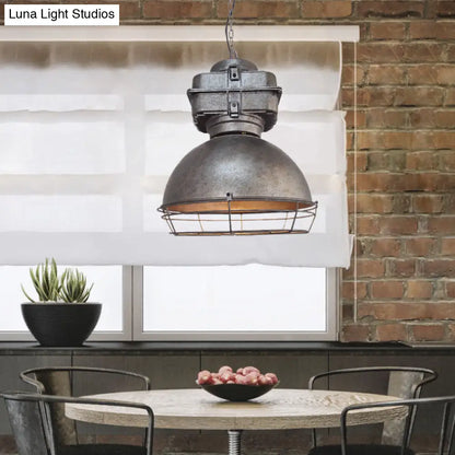 Industrial Metal Pendant Ceiling Lamp: Single-Shade Suspension Lighting for Bistro