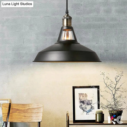 Industrial Metal Pendant Lamp: Barn-Style Shade, 1 Light, Black/White Ceiling Fixture with Hanging Rope