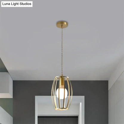 Industrial Metal Pendant Lighting with Gold Finish and Wire Frame for Dining Room - 1 Head Square/Triangle Design