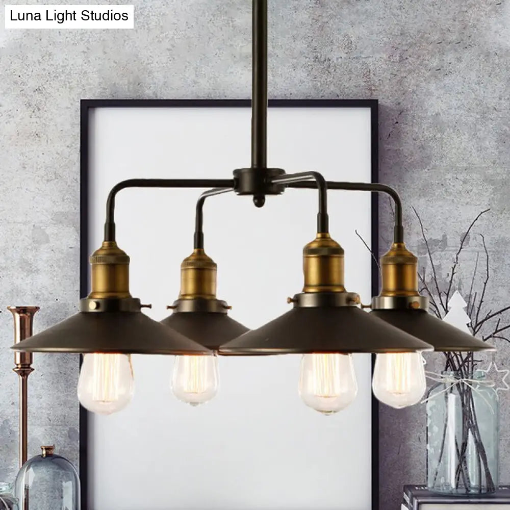 Lámpara colgante de estilo industrial en negro metálico con diseño de candelabro cónico: perfecta para la mesa del comedor.