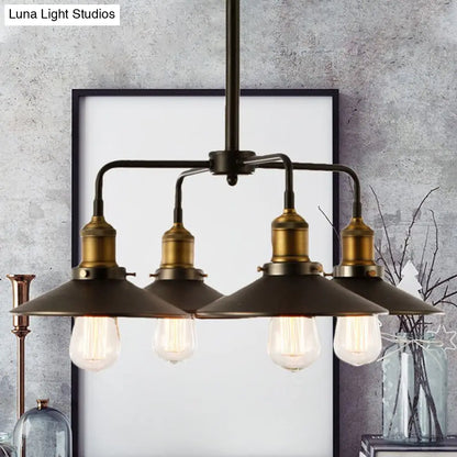 Lámpara colgante de estilo industrial en negro metálico con diseño de candelabro cónico: perfecta para la mesa del comedor.