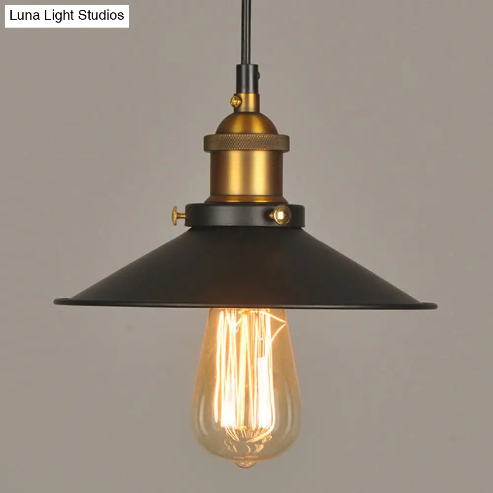 Industrial Style Metal Cone Pendant Lamp in Black