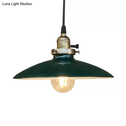 Industrial Style Saucer Metal Pendant Ceiling Light in Black/White for Living Room