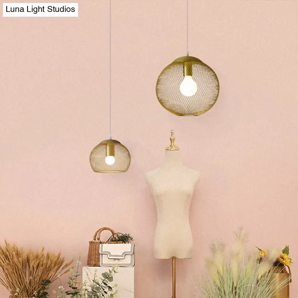 Iron Wire Spherical Pendant Light - Loft Style Ceiling Lamp in Gold for Clothing Stores - 1 Bulb Suspension.