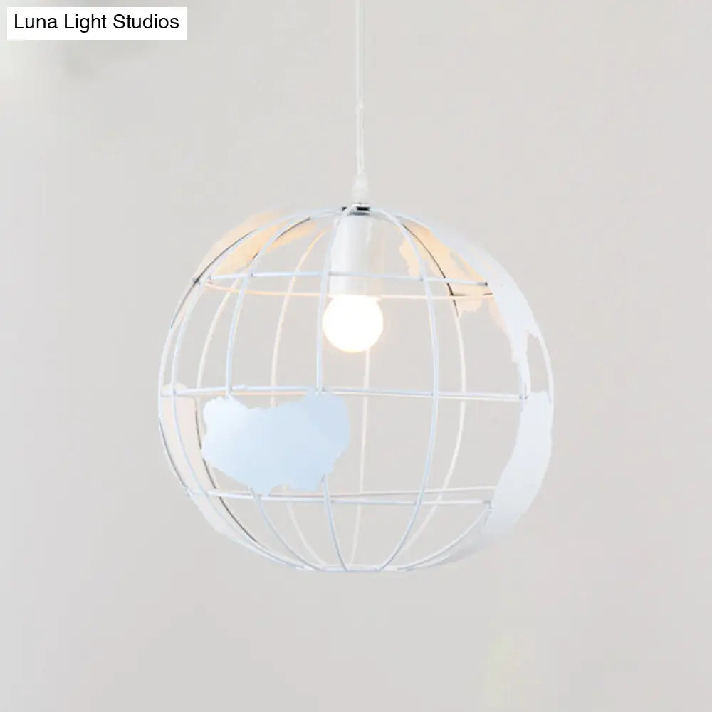 Iron Wireframe Globe Pendant Light - Industrial Ceiling Lamp with 1 Bulb for Restaurants