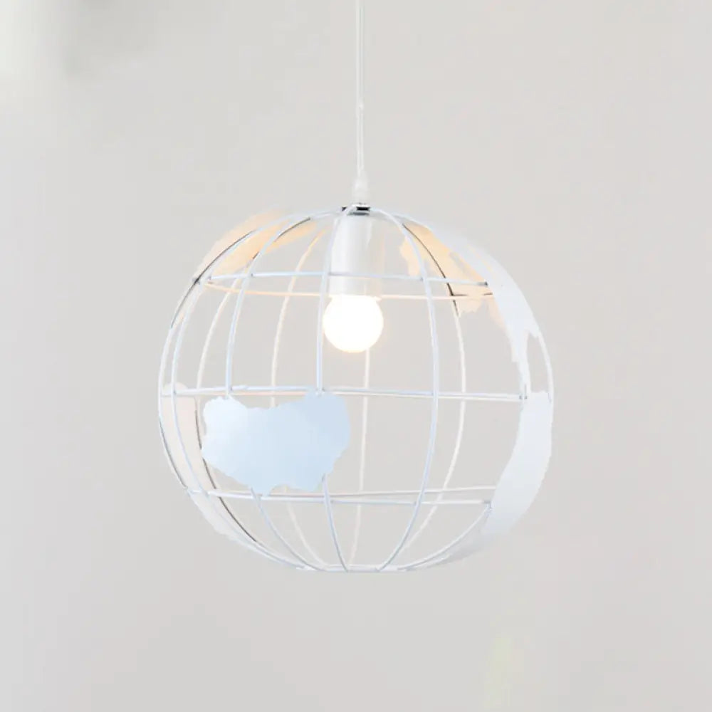 Iron Wireframe Globe Pendant Light - Industrial Ceiling Lamp with 1 Bulb for Restaurants