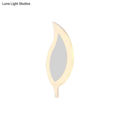 DecorBites™ Kids' Cartoon Apple/Leaf/Cat LED Flush Mount Wall Sconce - Small Acrylic Wall Light for Children's Bedroom in White