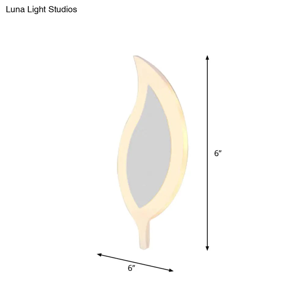 DecorBites™ Kids' Cartoon Apple/Leaf/Cat LED Flush Mount Wall Sconce - Small Acrylic Wall Light for Children's Bedroom in White