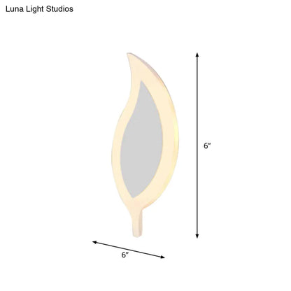 DecorBites™ Kids' Cartoon Apple/Leaf/Cat LED Flush Mount Wall Sconce - Small Acrylic Wall Light for Children's Bedroom in White