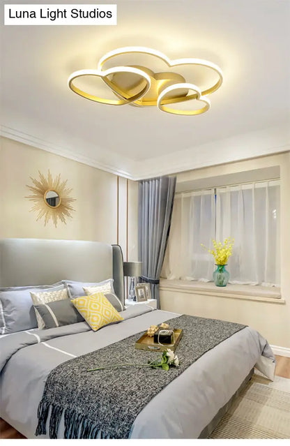 DecorBites™ DecorBites™ Kids Heart Design Ceiling Light Fixture - Acrylic Semi Flush Mount for Children's Bedroom