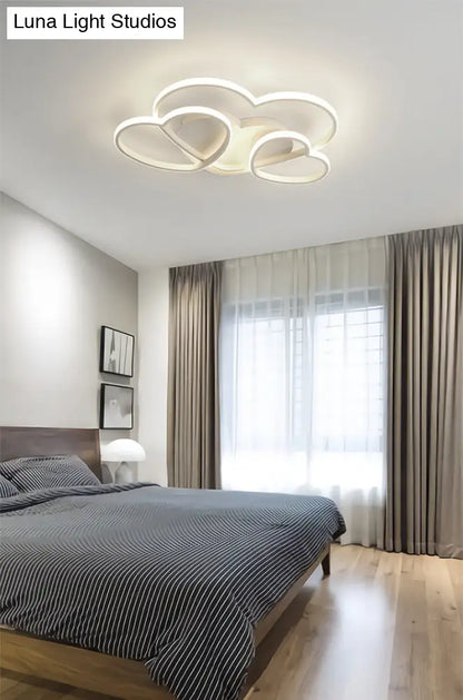 DecorBites™ DecorBites™ Kids Heart Design Ceiling Light Fixture - Acrylic Semi Flush Mount for Children's Bedroom