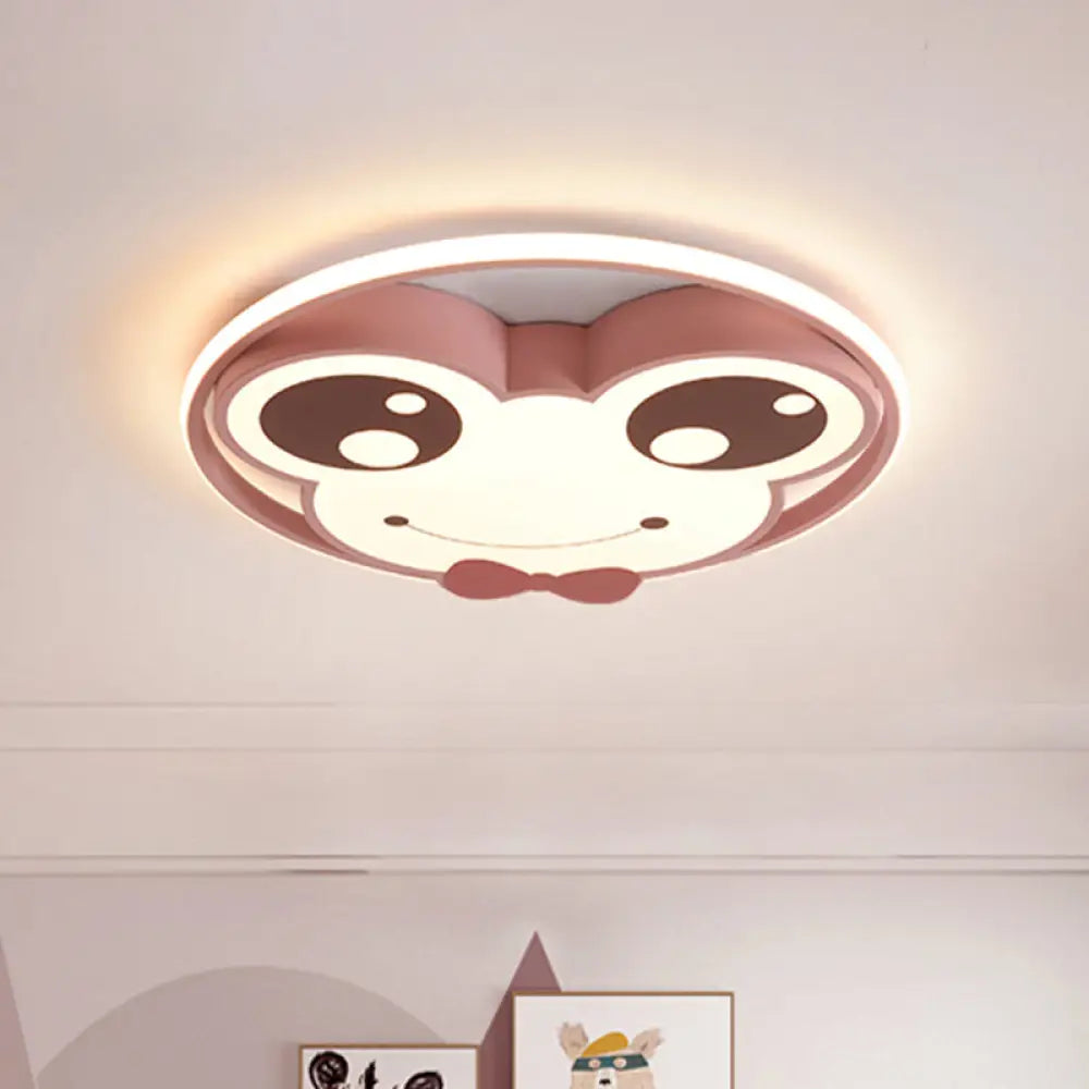 Lámpara de techo LED empotrada DecorBites™ para habitación infantil: diseño de rana de ojos grandes en metal, color rosa/amarillo/azul.