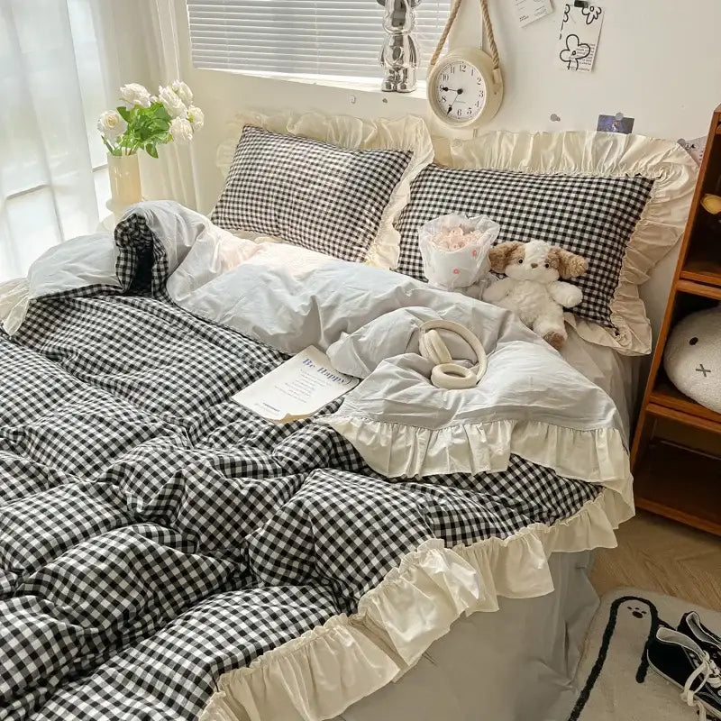 Black and white checkered duvet set with cream ruffled edges from decorbites korean grid lace bedding set collection