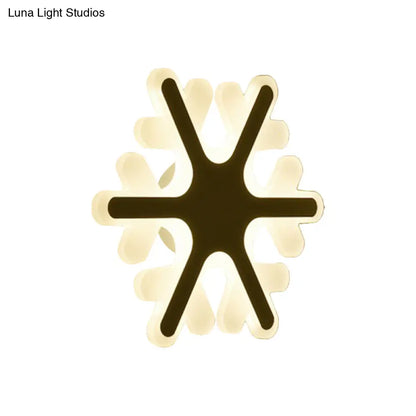 DecorBites™ LED Cloud Wall Sconce in White for Simple Living Room Lighting