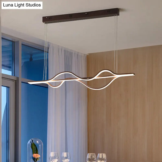 Lámpara de araña LED giratoria de acrílico: Lámpara colgante moderna negra para comedor con iluminación blanca/cálida/natural ajustable.