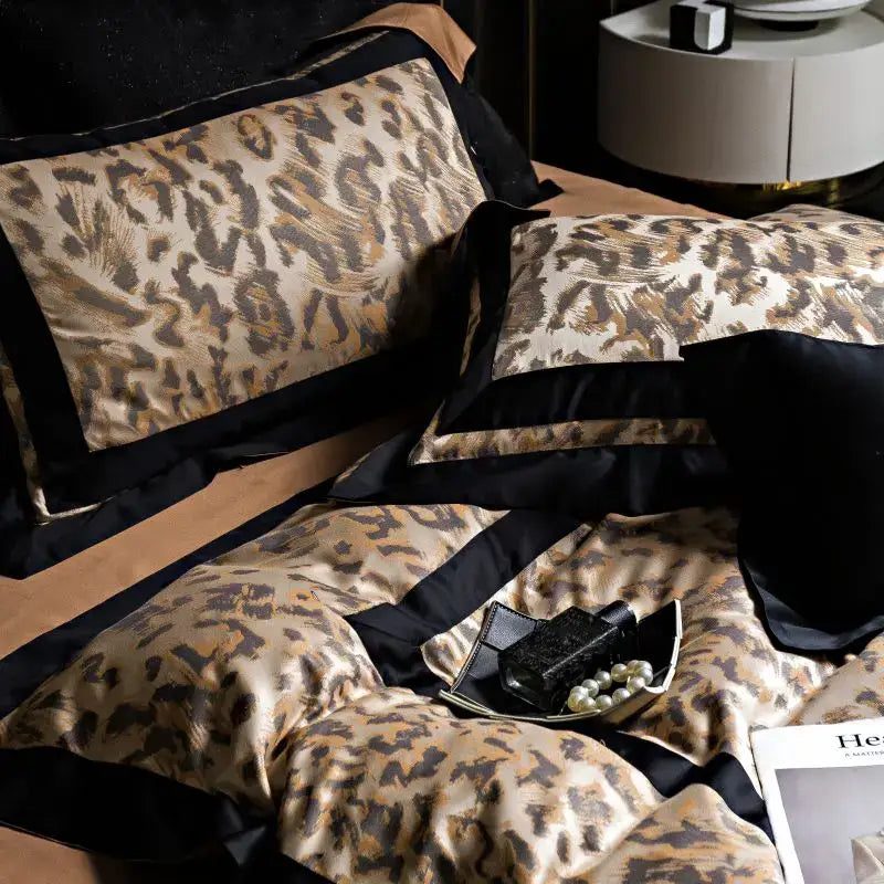Luxury leopard-print satin bedding set with bold black trim in decorbites leopard jacquard lyocell cotton material